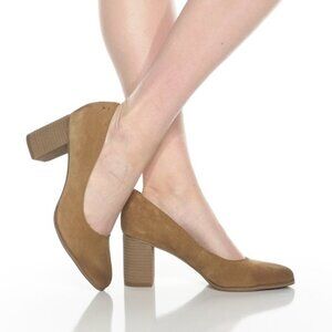 NIB Zodiac Gloria Suede Leather Block Heel Pumps Size 5M Slip On Almond Toe